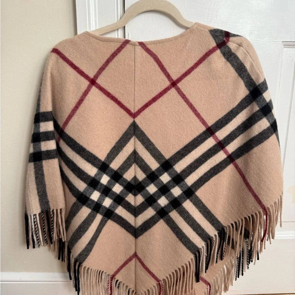 Burberry Beige Plaid V-Neck Cape - Picture 2 of 3